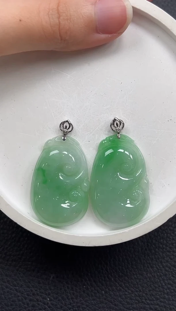翡翠18K金镶嵌颈饰YM1180如意多样性发1件
