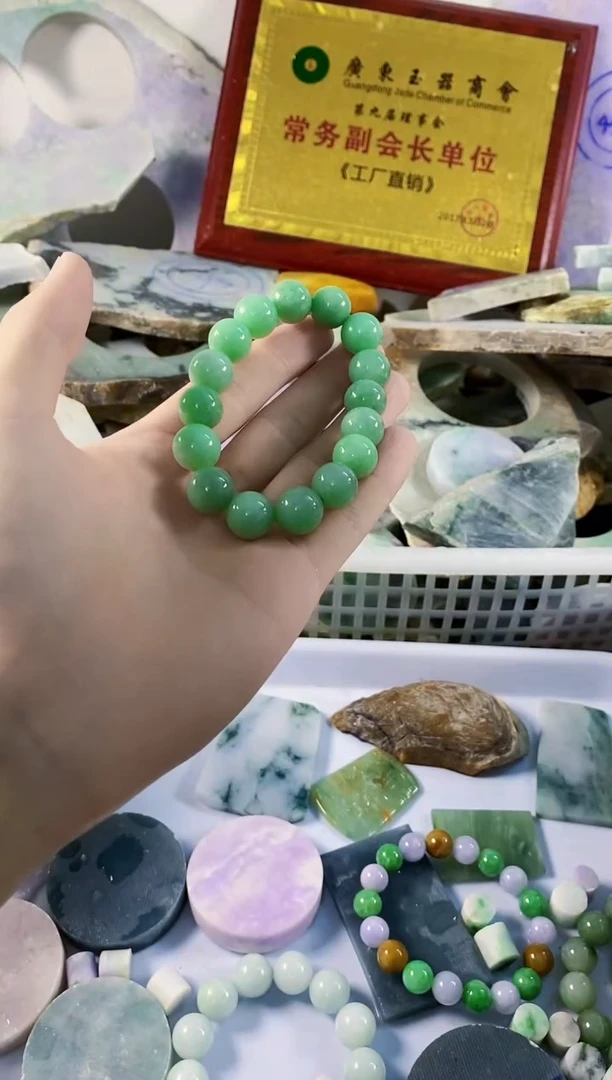 翡翠裸石山***峰纯天然A货翡翠