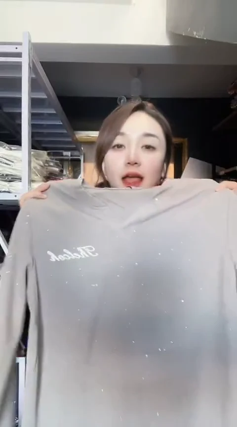 闪电购精品女装9561灰S