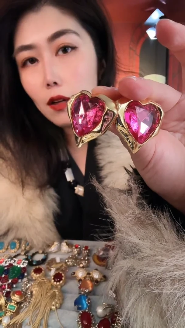 合金琉璃合金无复古百搭玫红色爱心耳针福利不退