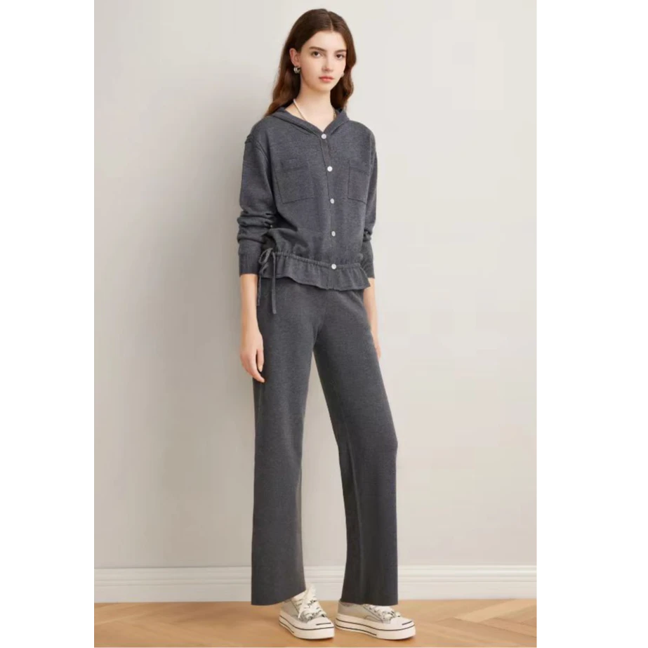 【格雷系】Goodland美地春季新款松弛感直筒丝光休闲裤LC35106340