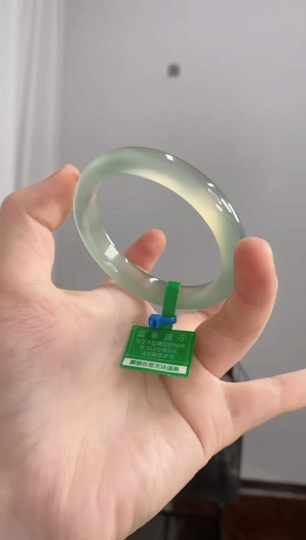 【闪购商品】玛瑙/玉髓手镯未镶嵌54圈