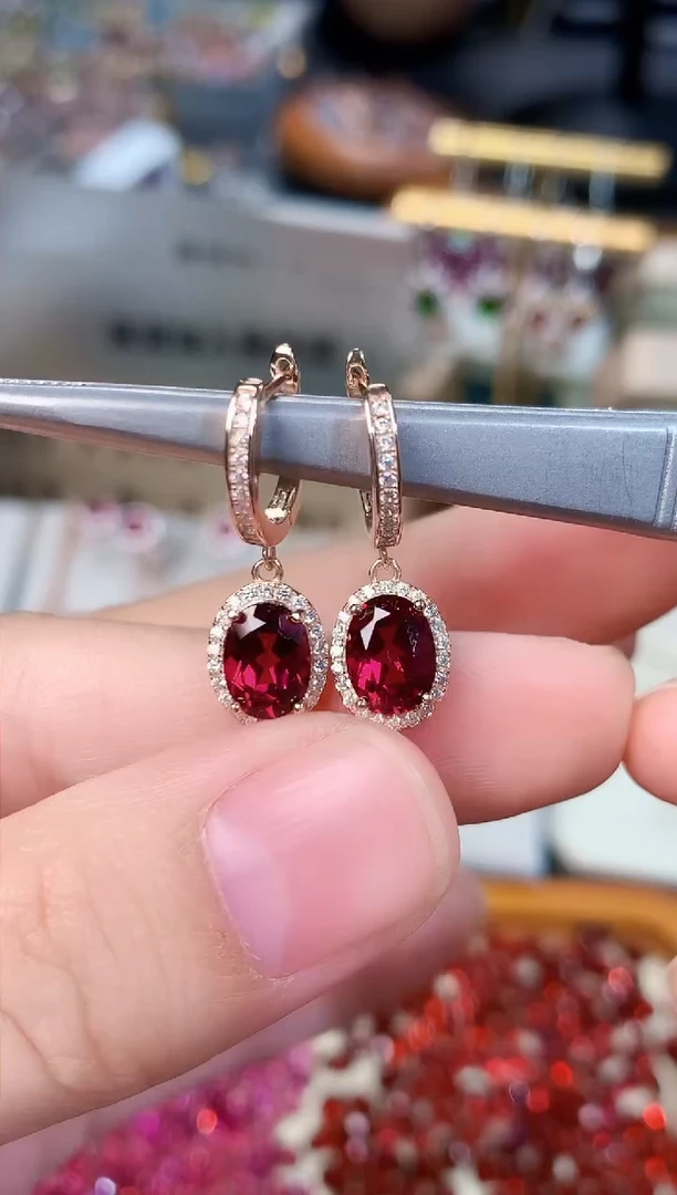 【闪购商品】石榴石耳扣银S925镶嵌天然镁铝