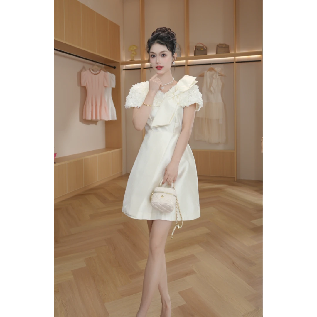 【设计师定制】新款时尚轻奢气质小众收腰法式连衣裙9884