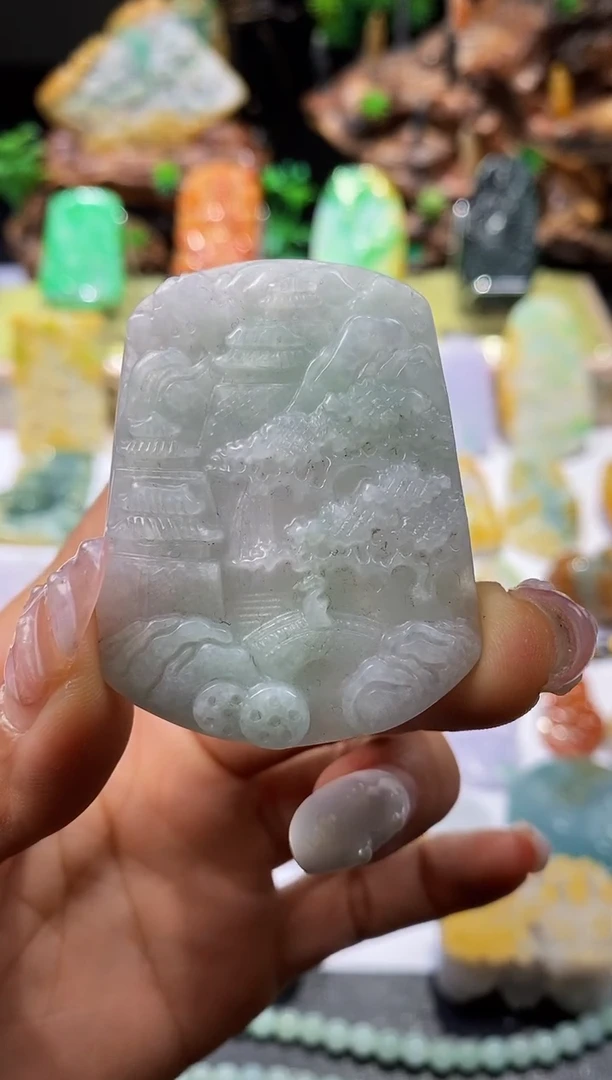 【闪购商品】翡翠颈饰未镶嵌翡翠A货