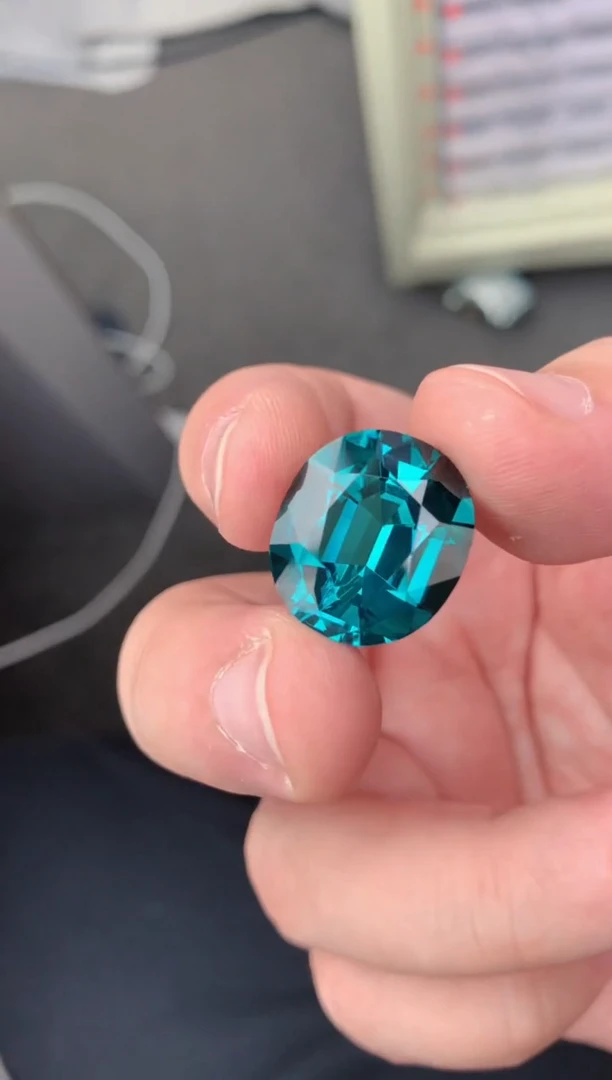 未镶嵌裸石碧玺18ct 拉贡碧玺