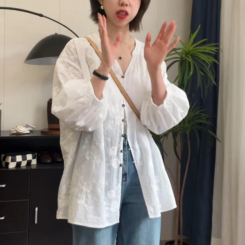 重工提花刺绣宽松衬衫女2025年夏季新款韩版气质百搭七分袖衬衣潮
