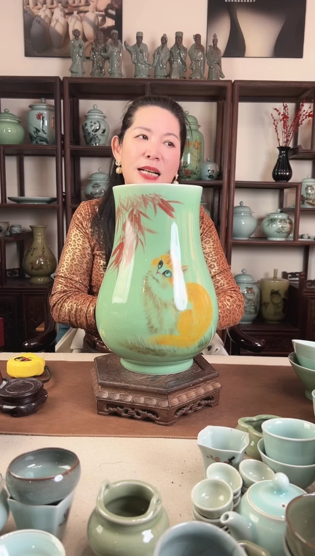 釉中彩 猫画 福桶瓶L