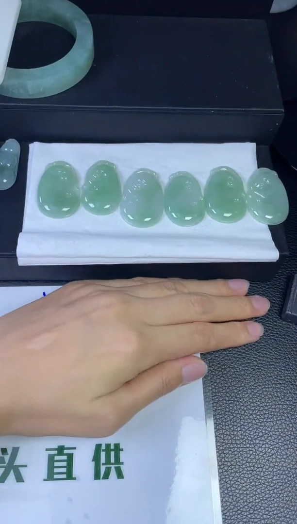翡翠未镶嵌颈饰如意多样性发一件