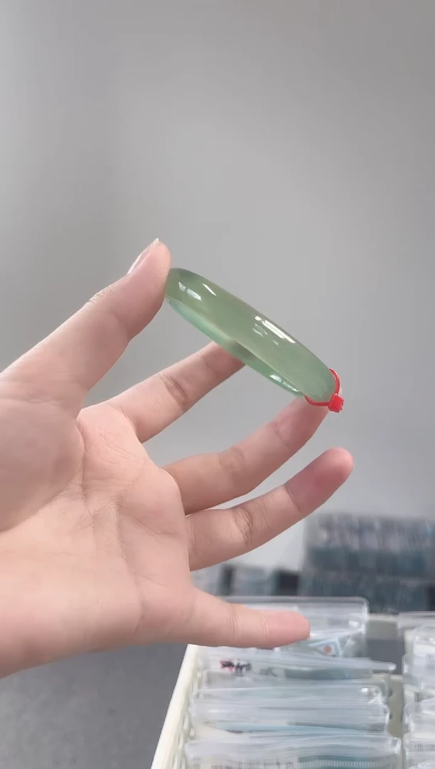 玛瑙/玉髓手镯未镶嵌小**泥54-55圈