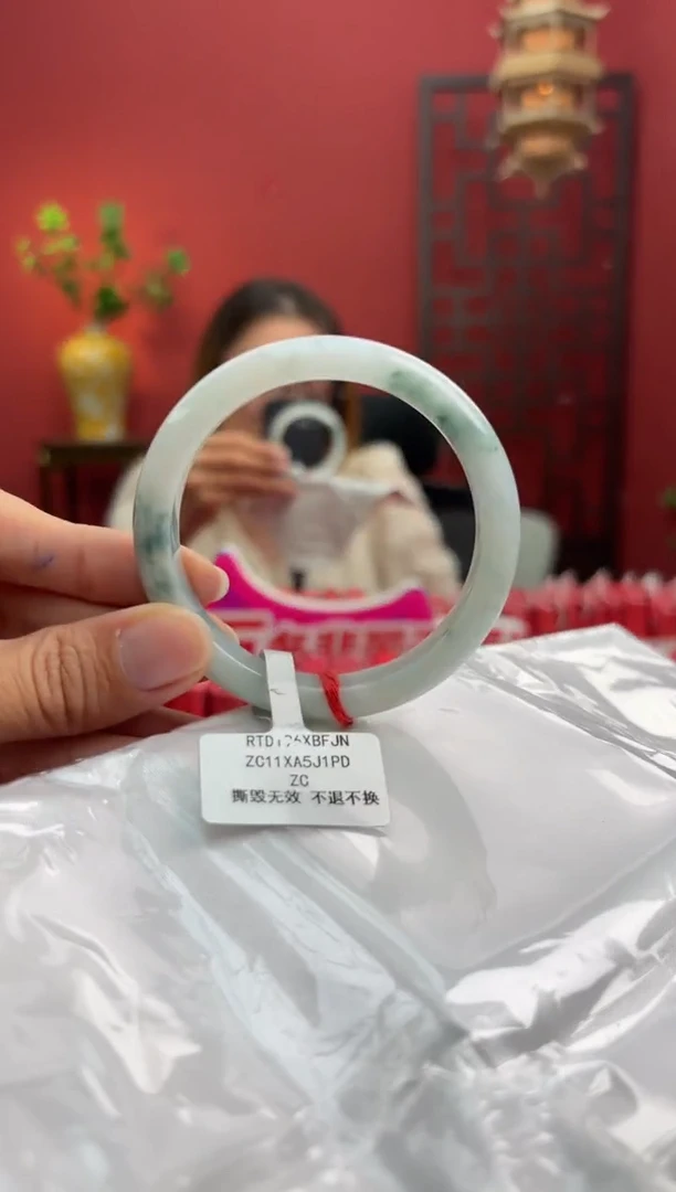 未镶嵌手镯翡翠翡翠手镯4