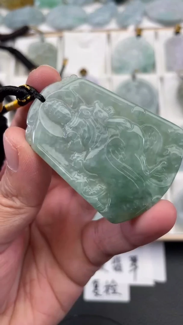 颈饰未镶嵌翡翠天然缅甸翡翠A货32