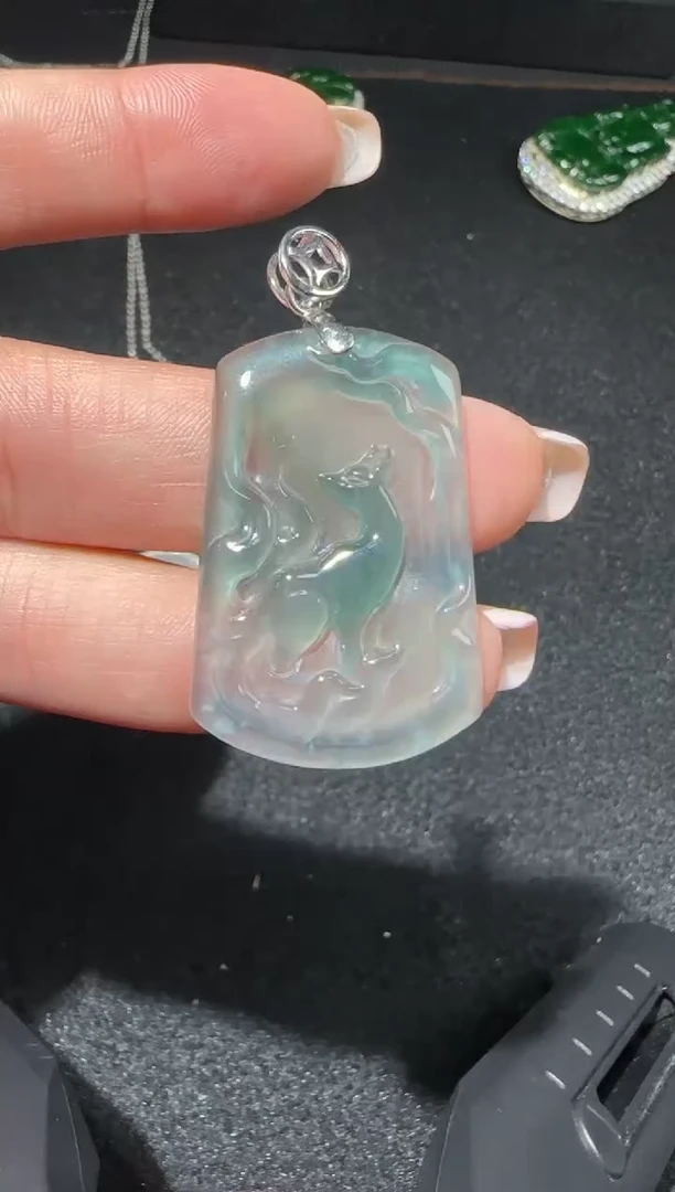 【闪购商品】翡翠吊坠(赠链)未镶嵌多样性发货拍一发一