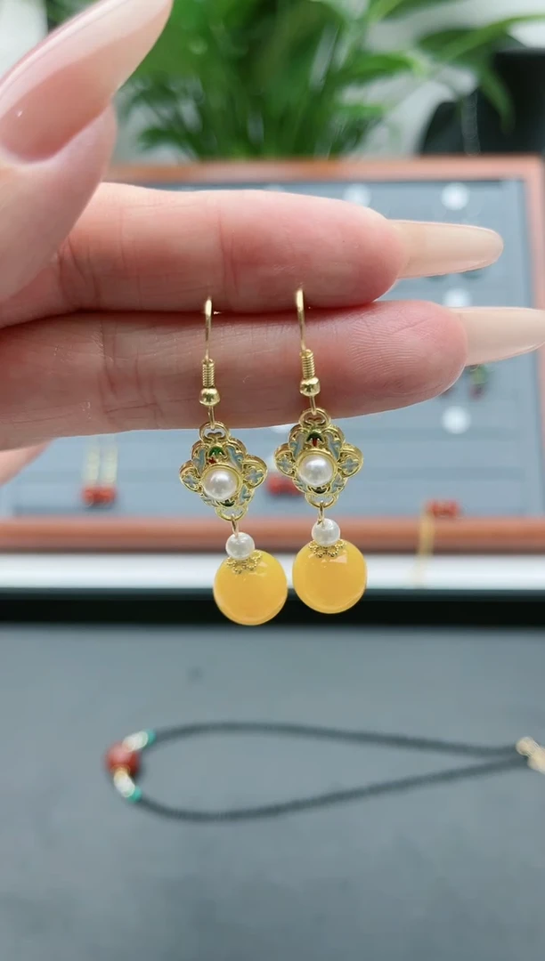 【闪购商品】玛瑙/玉髓耳饰银S925镀金镶嵌8830