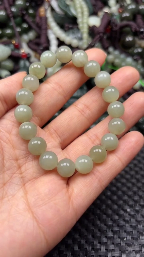 【闪购商品】和田玉颈饰未镶嵌.