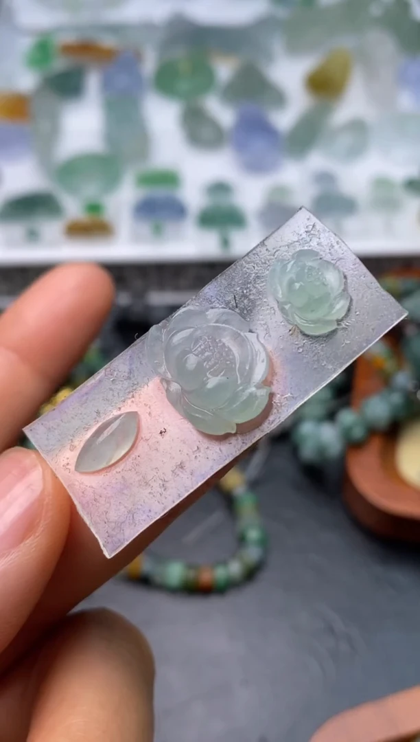定制翡翠未镶嵌翡翠毛货多样性发一个