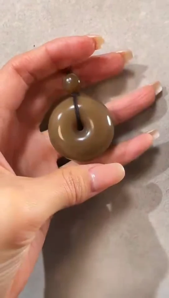 颈饰未镶嵌和田玉媚**M11111111