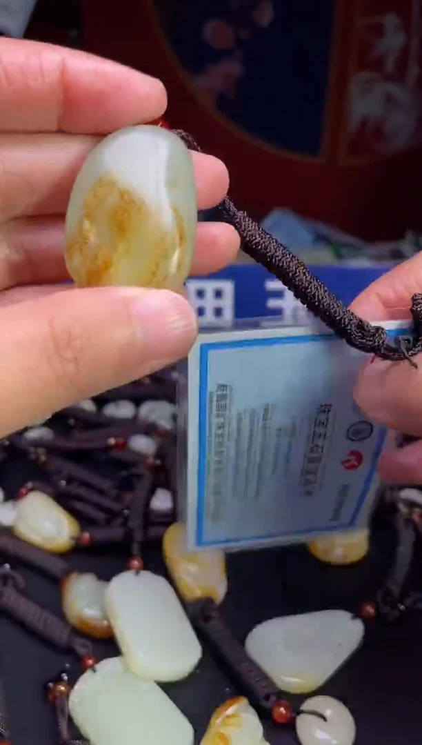 颈饰未镶嵌和田玉123