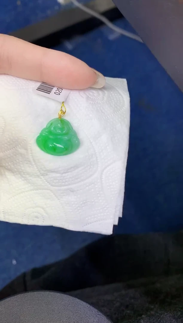 颈饰18K金镶嵌翡翠缅甸天然翡翠A货