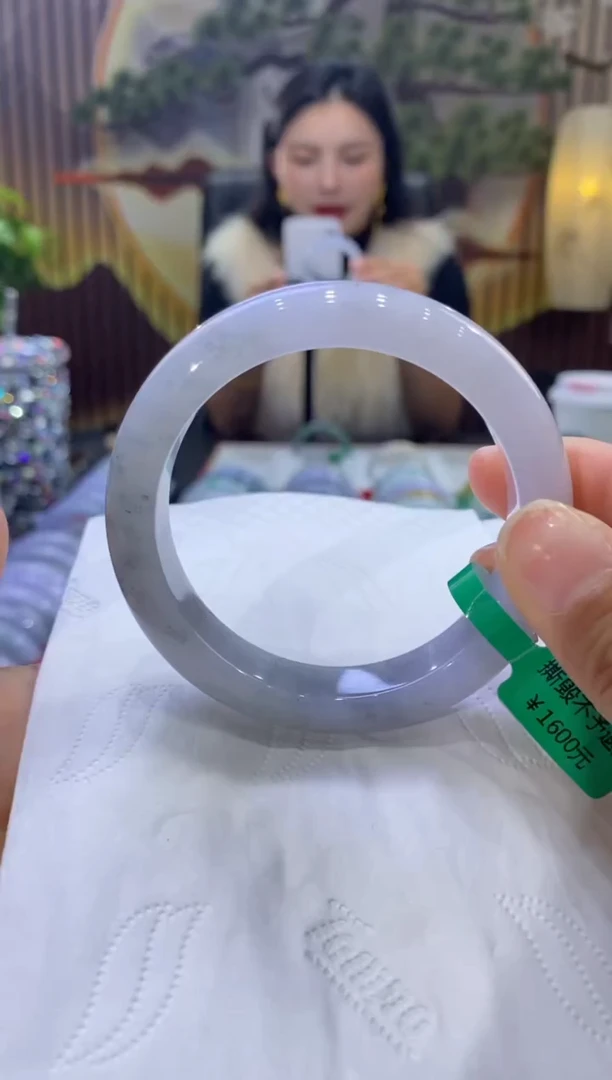 【闪购商品】翡翠手镯未镶嵌多人09261