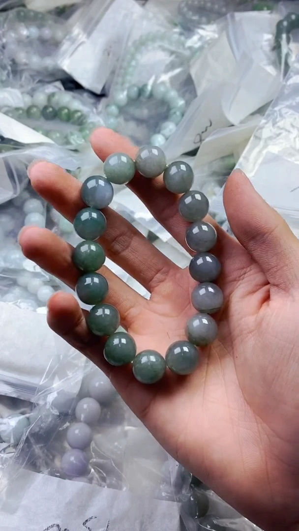 定制翡翠未镶嵌珠串