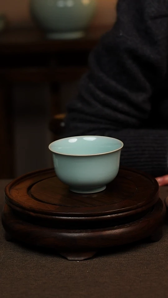 瓷片天青色全手工大压手杯150ml微瑕不带礼盒