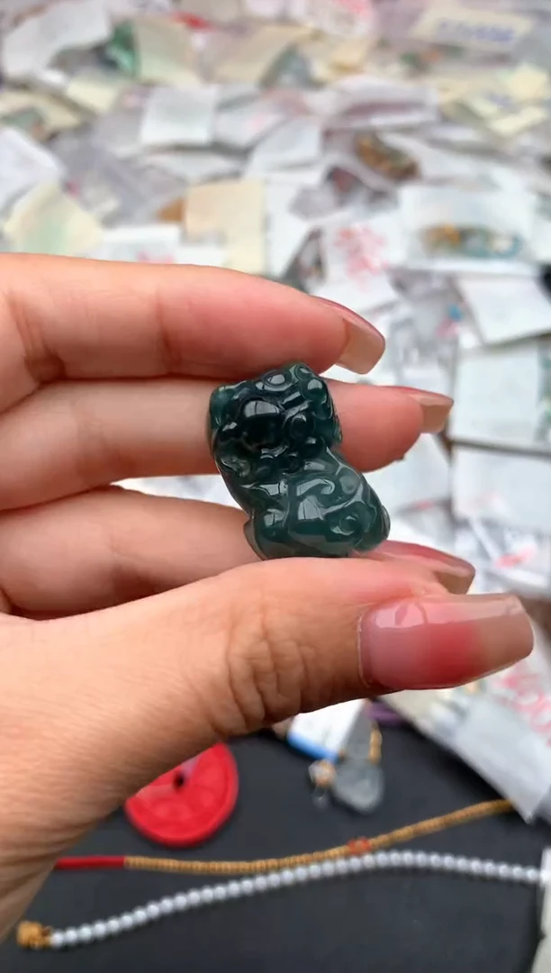 未镶嵌挂件翡翠一