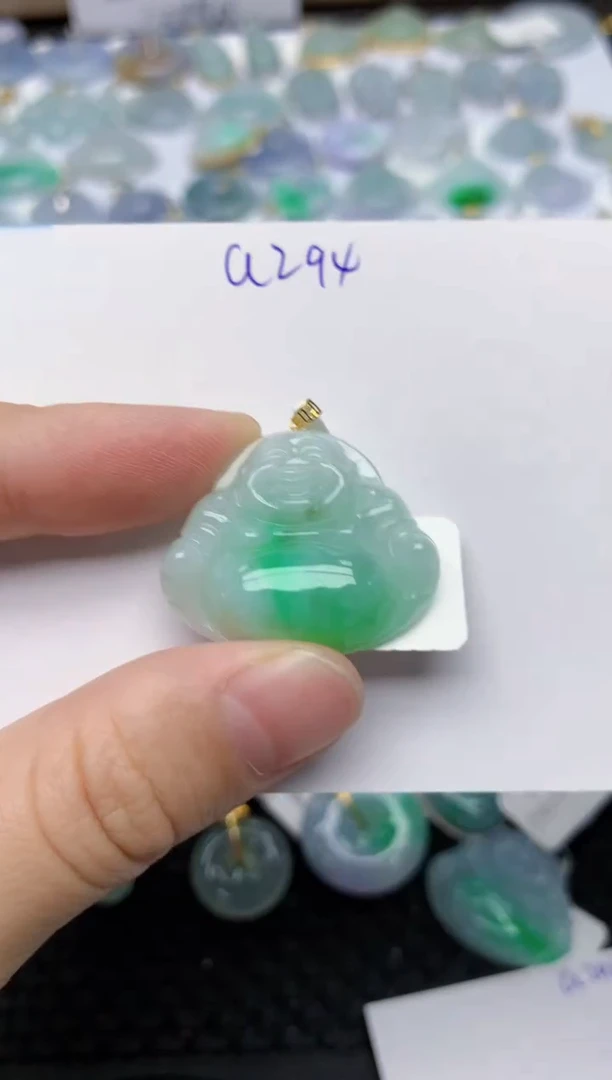 翡翠18K金镶嵌颈饰天然缅甸A货翡翠