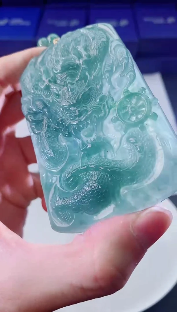 翡翠未镶嵌颈饰1111111111