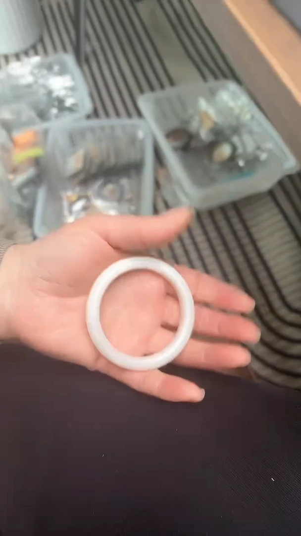 【闪购商品】和田玉手镯未镶嵌圈口54   T-5