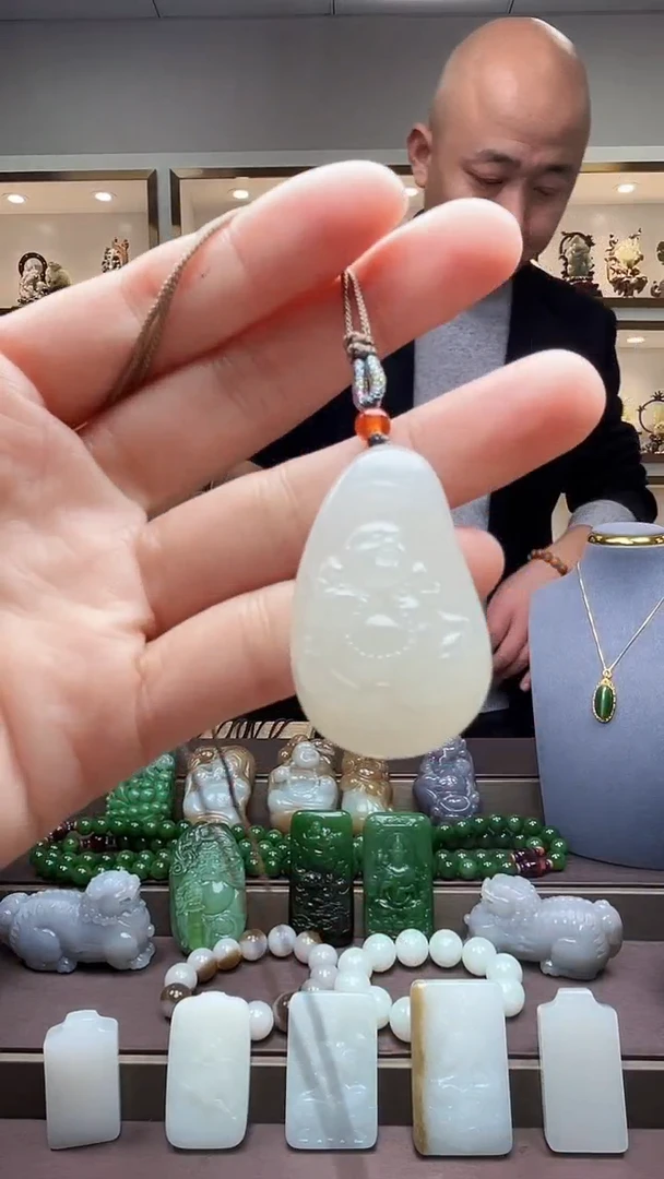 【闪购商品】和田玉颈饰未镶嵌苏