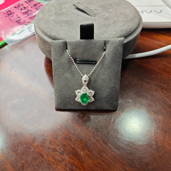 GEMONLY｜18K金天然祖母绿吊坠