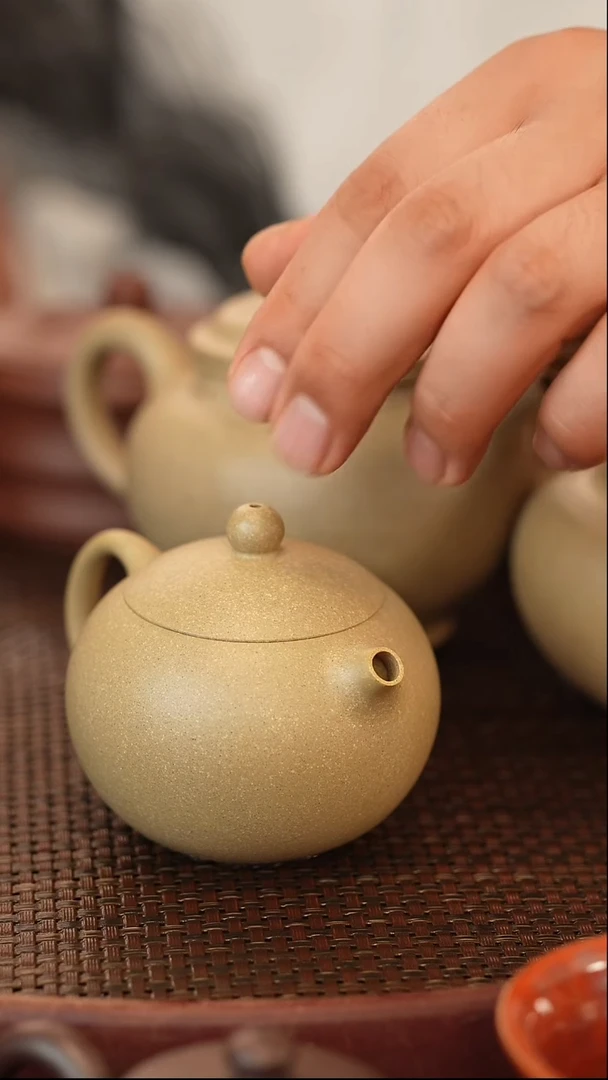 茶壶紫砂西施 绿泥  150cc
