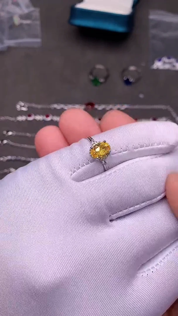 【闪购商品】彩色蓝宝石戒指银S925镶嵌.....