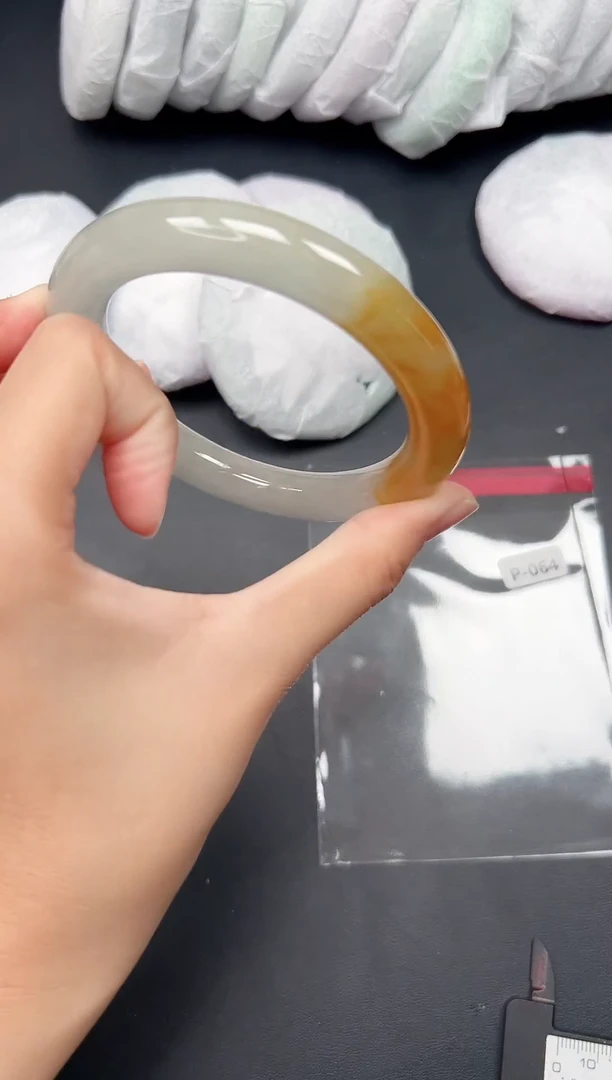 精品手镯，一物一拍P064