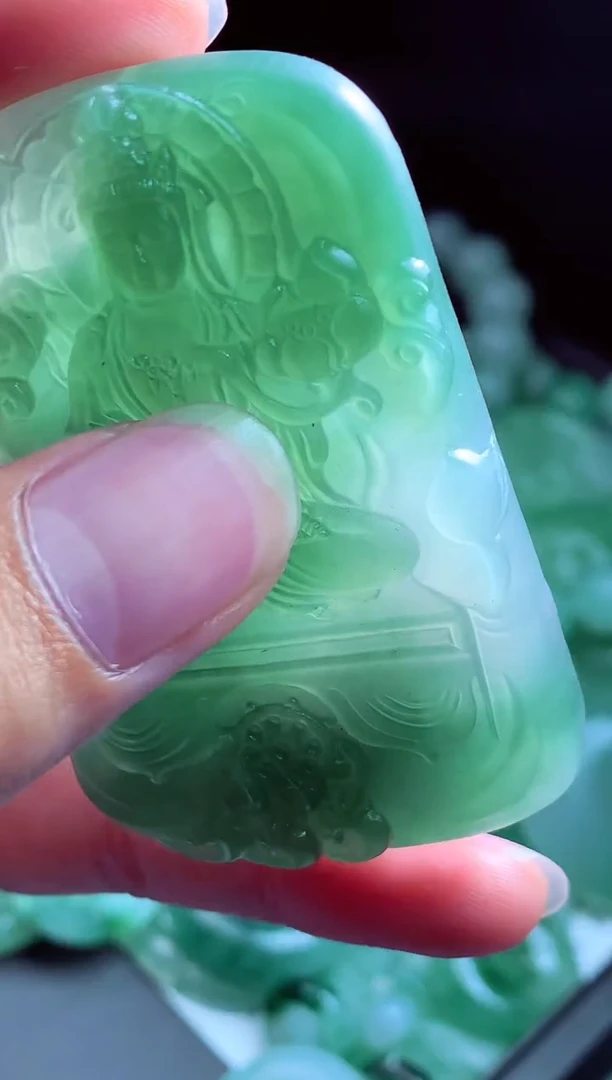 定制翡翠未镶嵌翡翠毛货定制