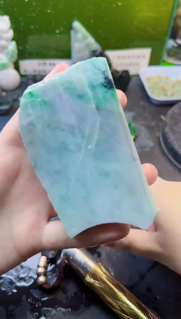 翡翠未镶嵌颈饰天然翡翠015