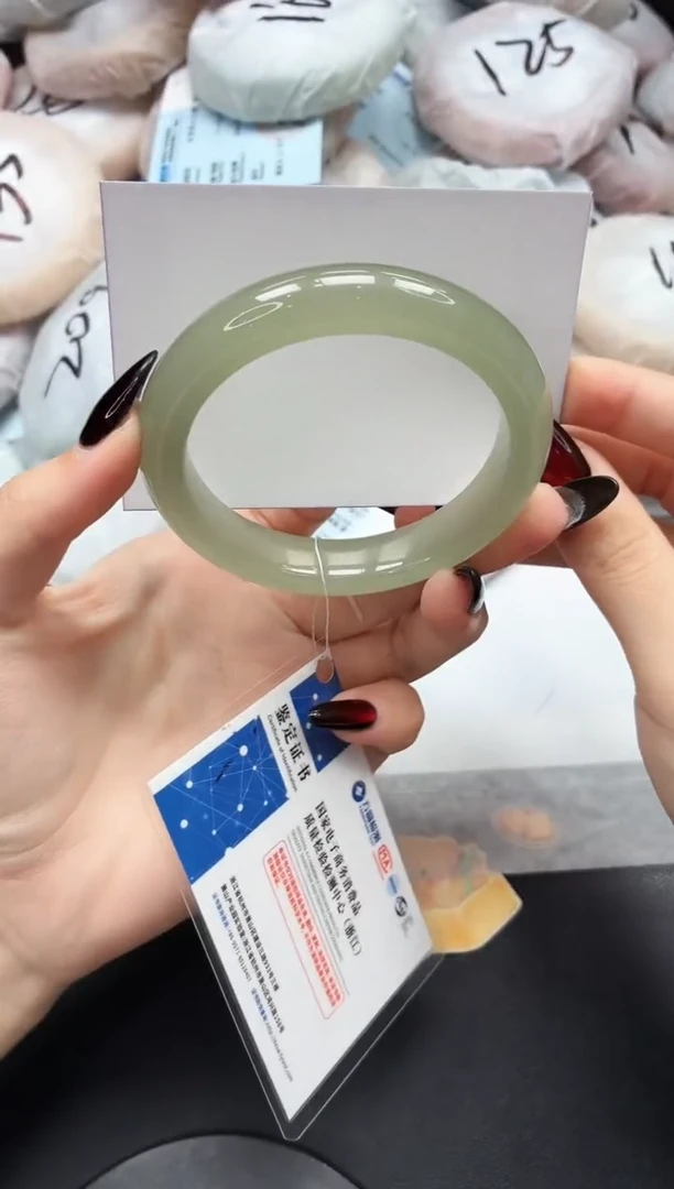 未镶嵌手镯石英质玉130/东陵58.1