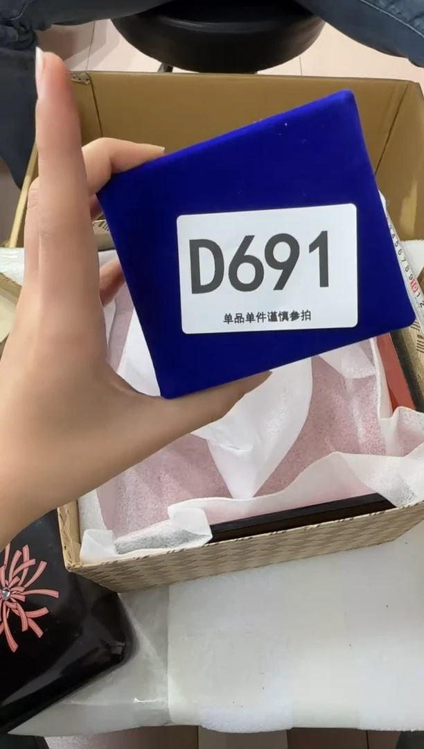 莫*691...中古产品谨慎参拍