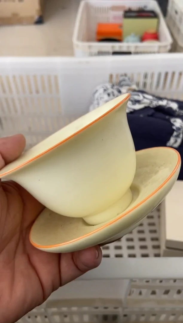 无运费险有瑕疵的摄影的产品有使用过的痕迹有点脏介意勿拍