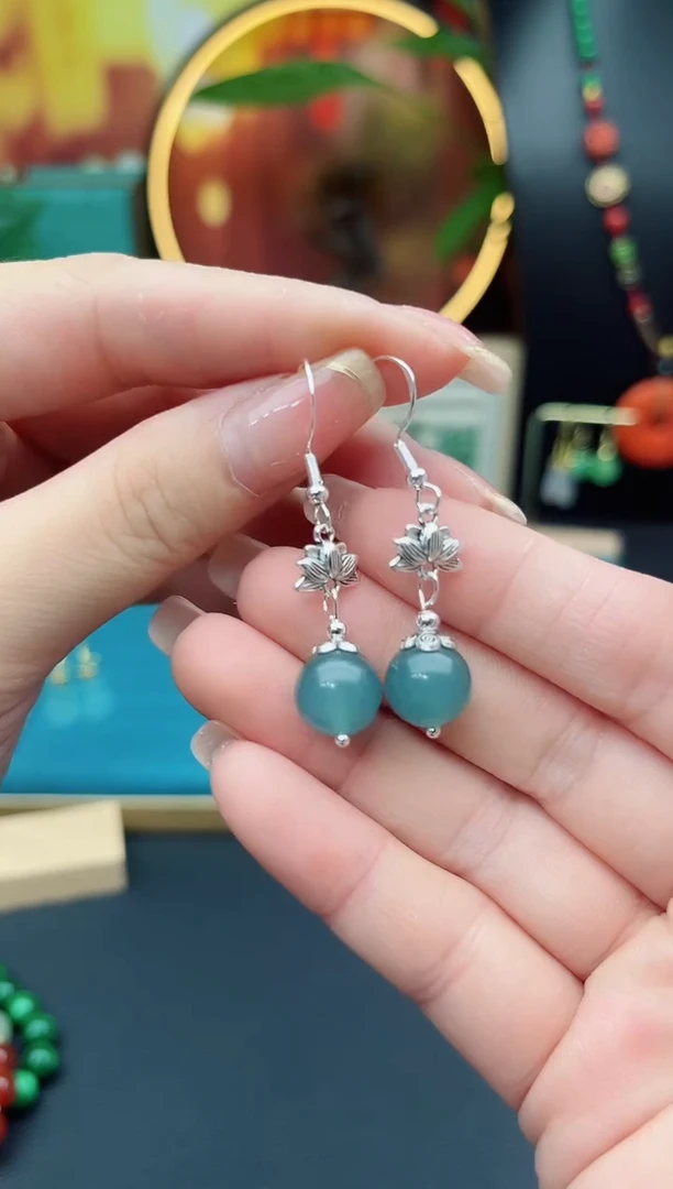 石英质玉（天山翠）银S925镶嵌耳钉237000