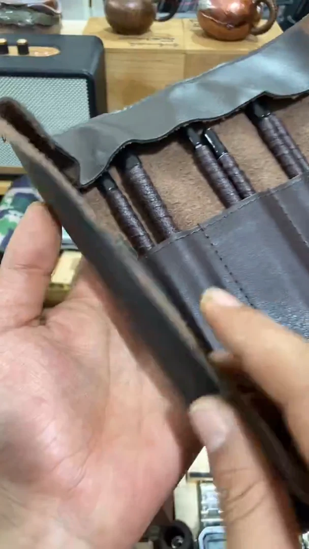 瓷片闪购商品  如图所示