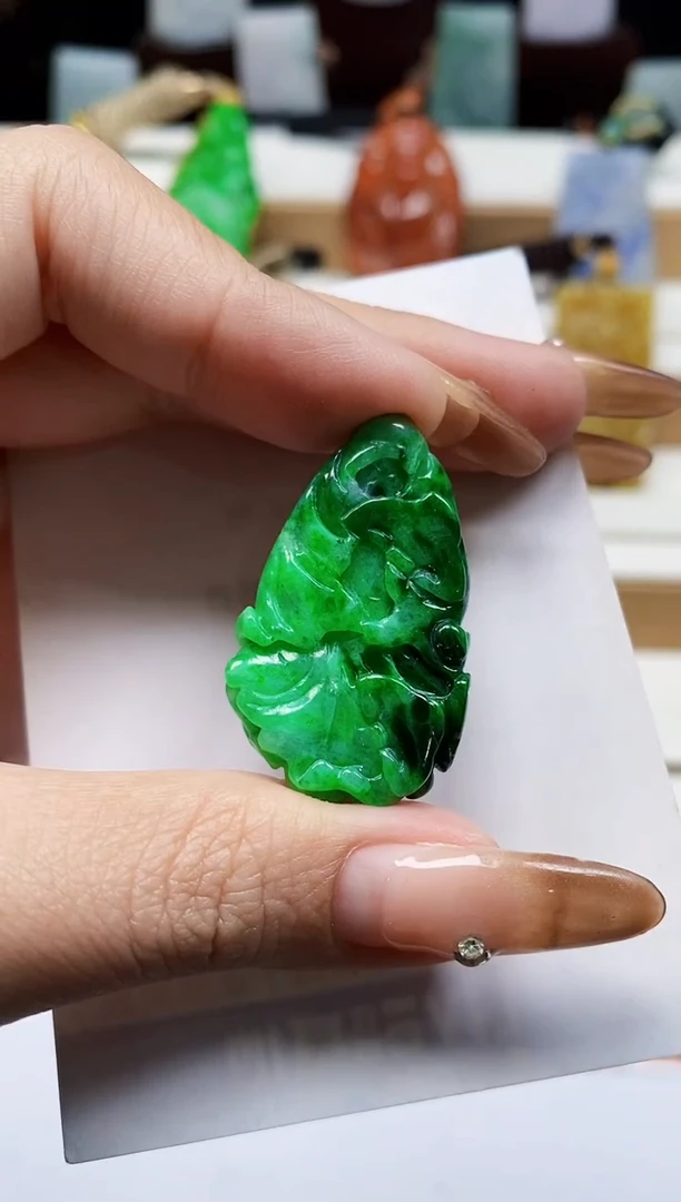 颈饰未镶嵌翡翠翡翠A货