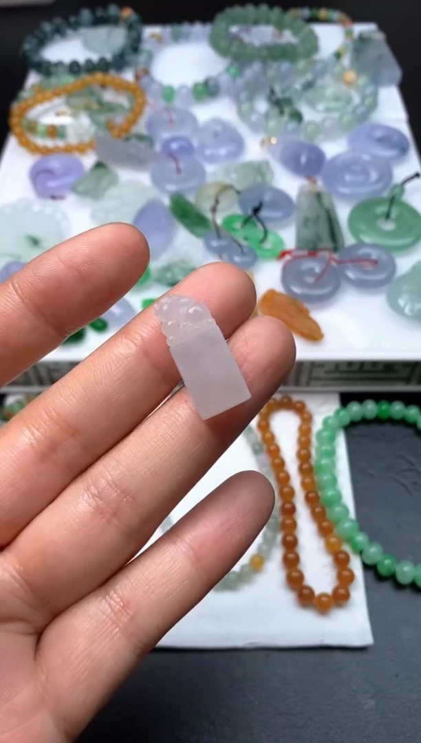 定制翡翠未镶嵌翡翠毛货发货发一个
