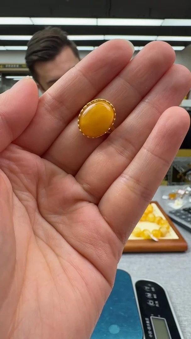 【闪购商品】琥珀戒指未镶嵌499秒拍号