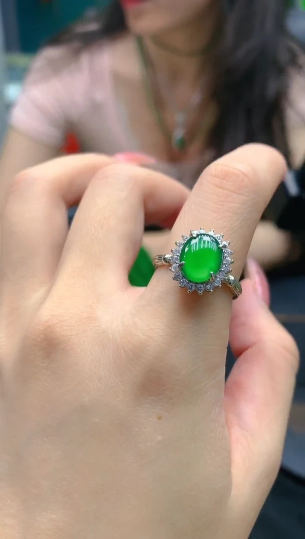 翡翠未镶嵌颈饰天然A货翡翠