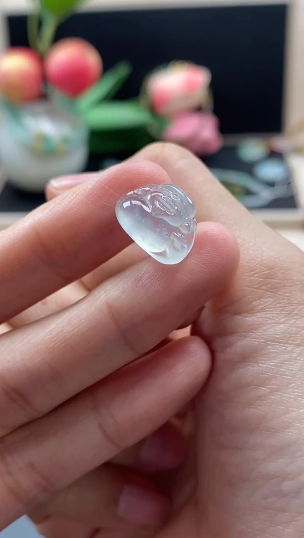 翡翠未镶嵌颈饰翡翠冰种财神
