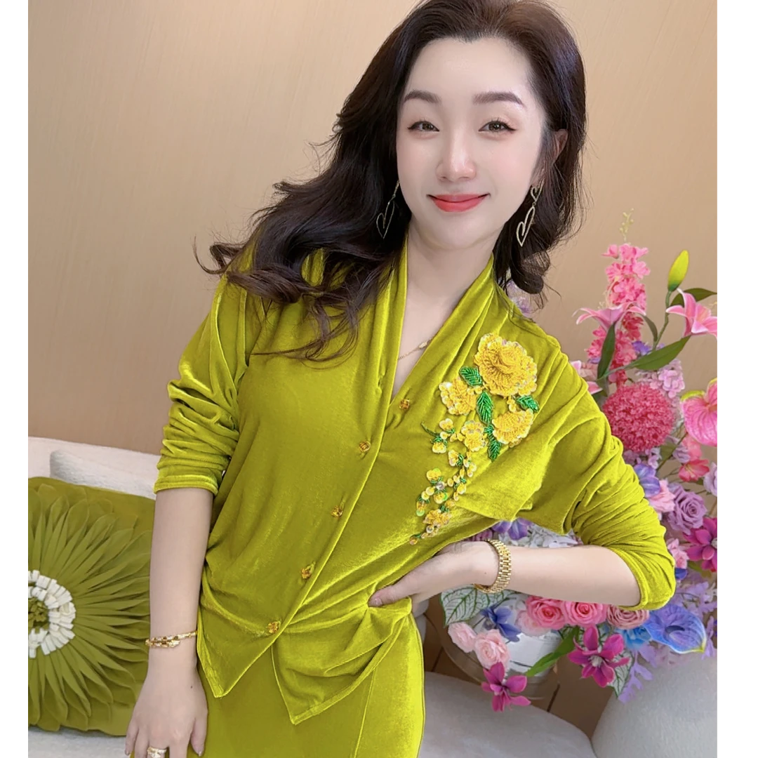 小满都市【秋意浓情】秋冬款唯美浪漫法式重工刺绣花朵丝绒开衫外套