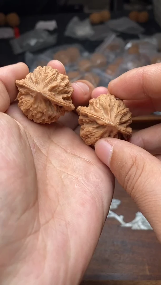 【闪购商品】文玩核桃把件A156号36尺灯笼