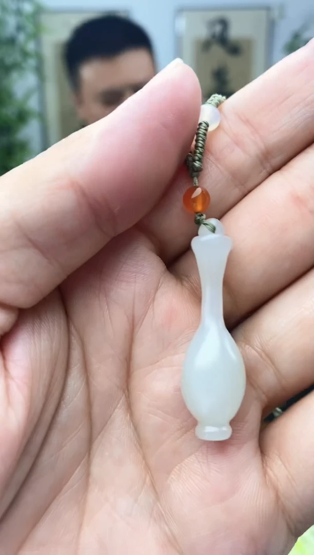 和田玉未镶嵌颈饰1